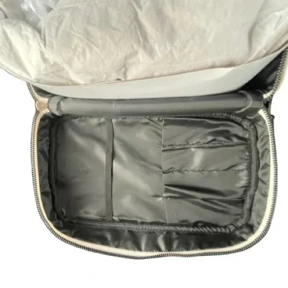 NWT Oatmeal & Tan Steve Madden Embossed Cosmetic Bag with Pouch - Picture 5 of 10